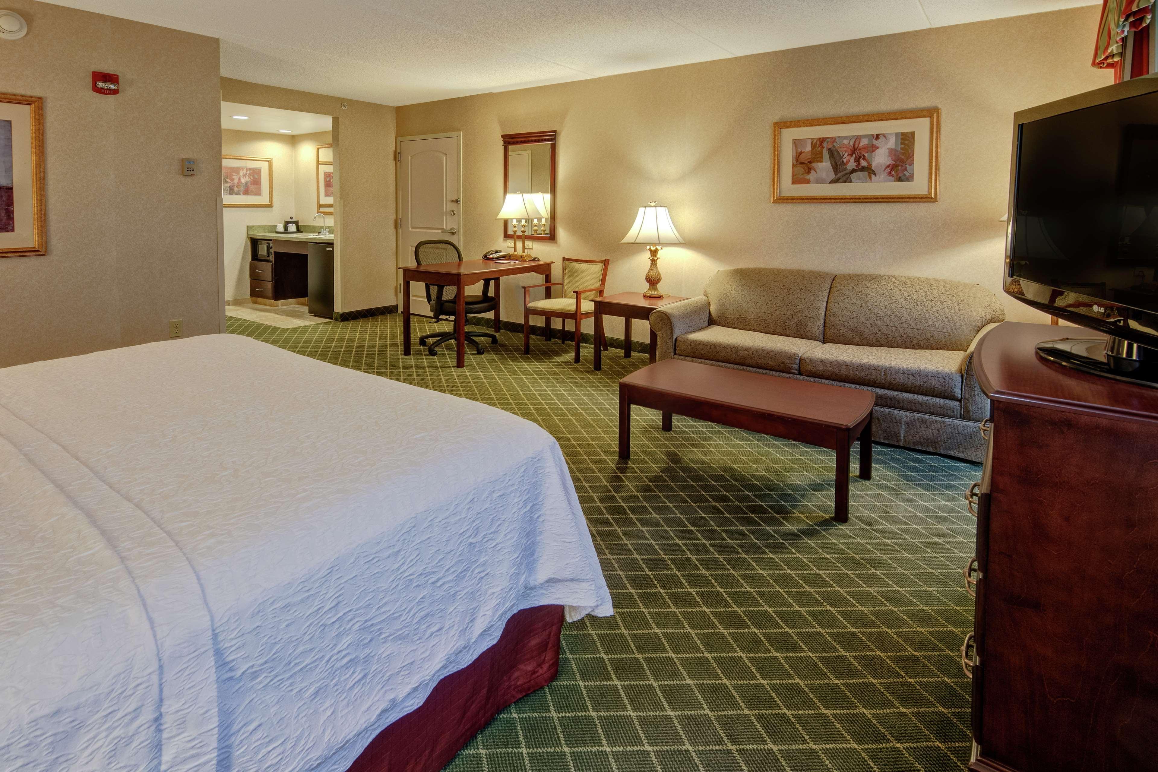 Hampton Inn Cambridge Exterior photo