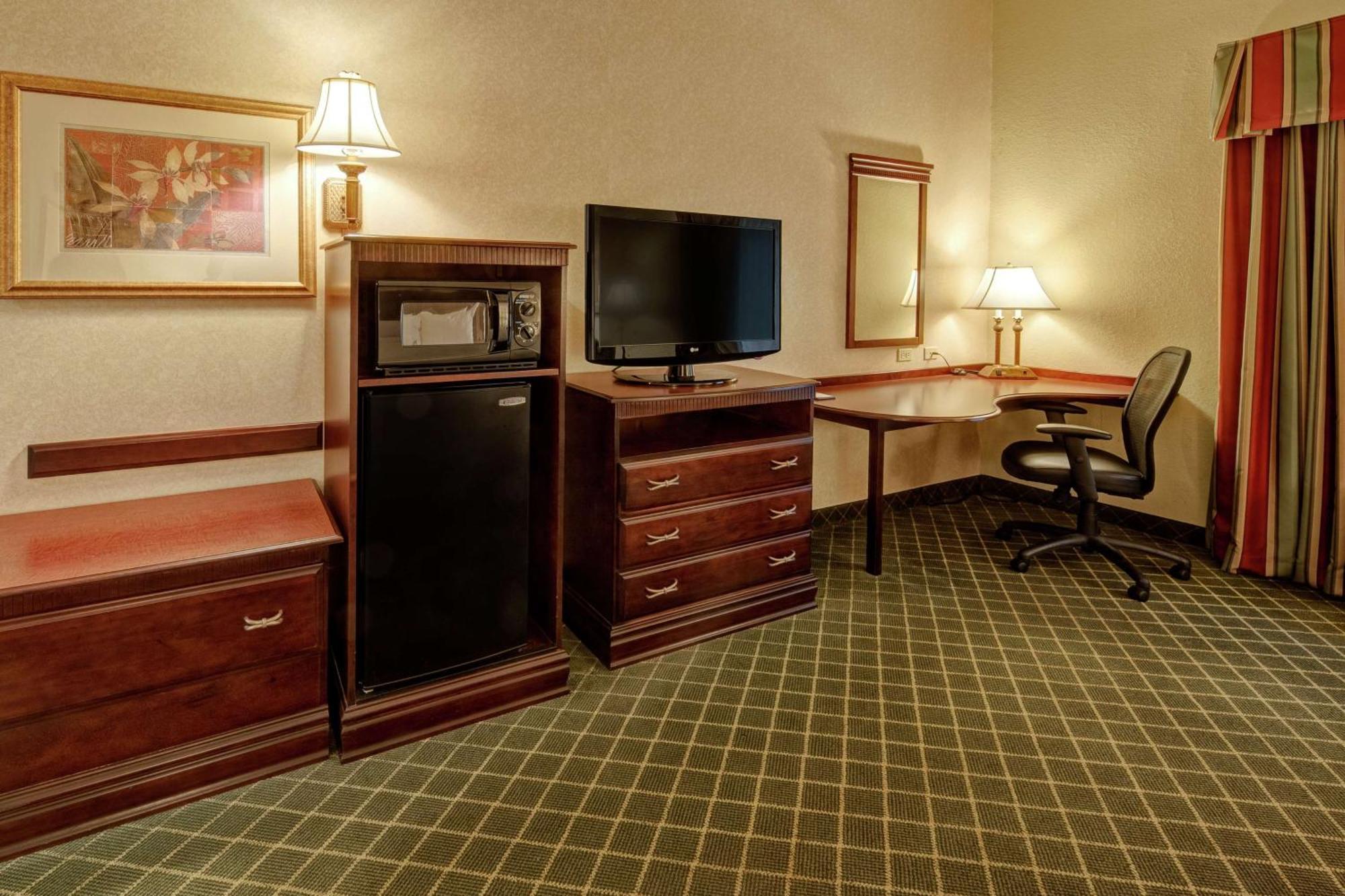Hampton Inn Cambridge Exterior photo