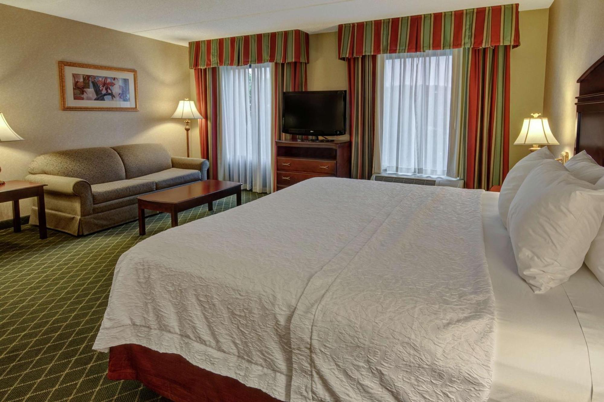 Hampton Inn Cambridge Exterior photo