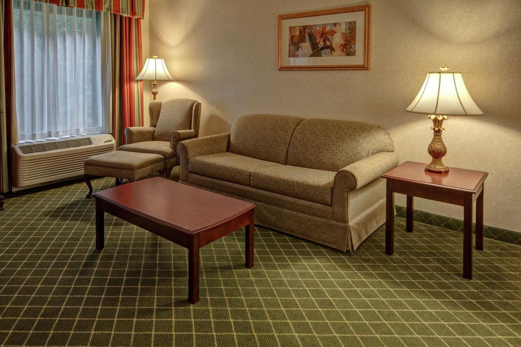Hampton Inn Cambridge Exterior photo